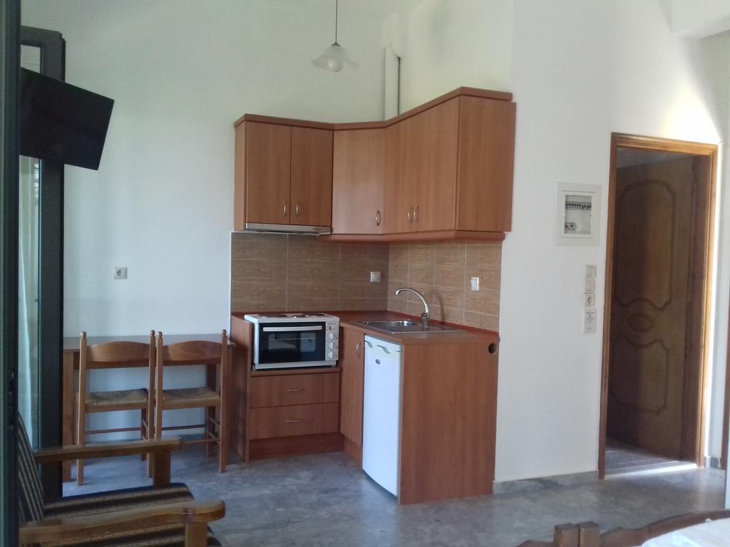 Ouranias Studios Kardhamili Ngoại thất bức ảnh